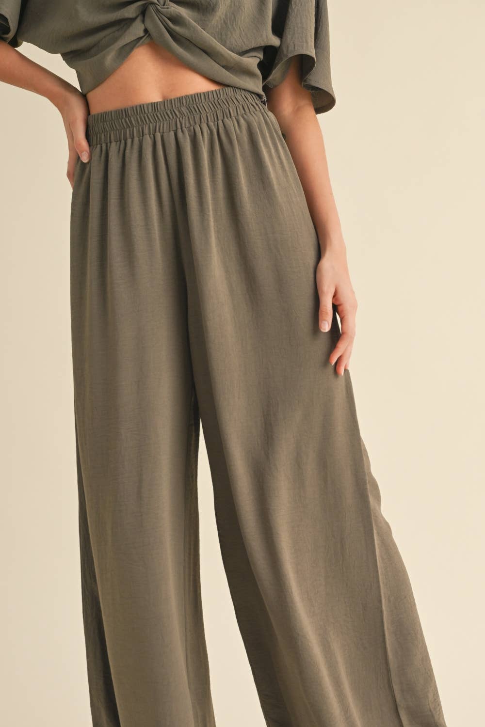 Classic Breezy Wideleg Pant