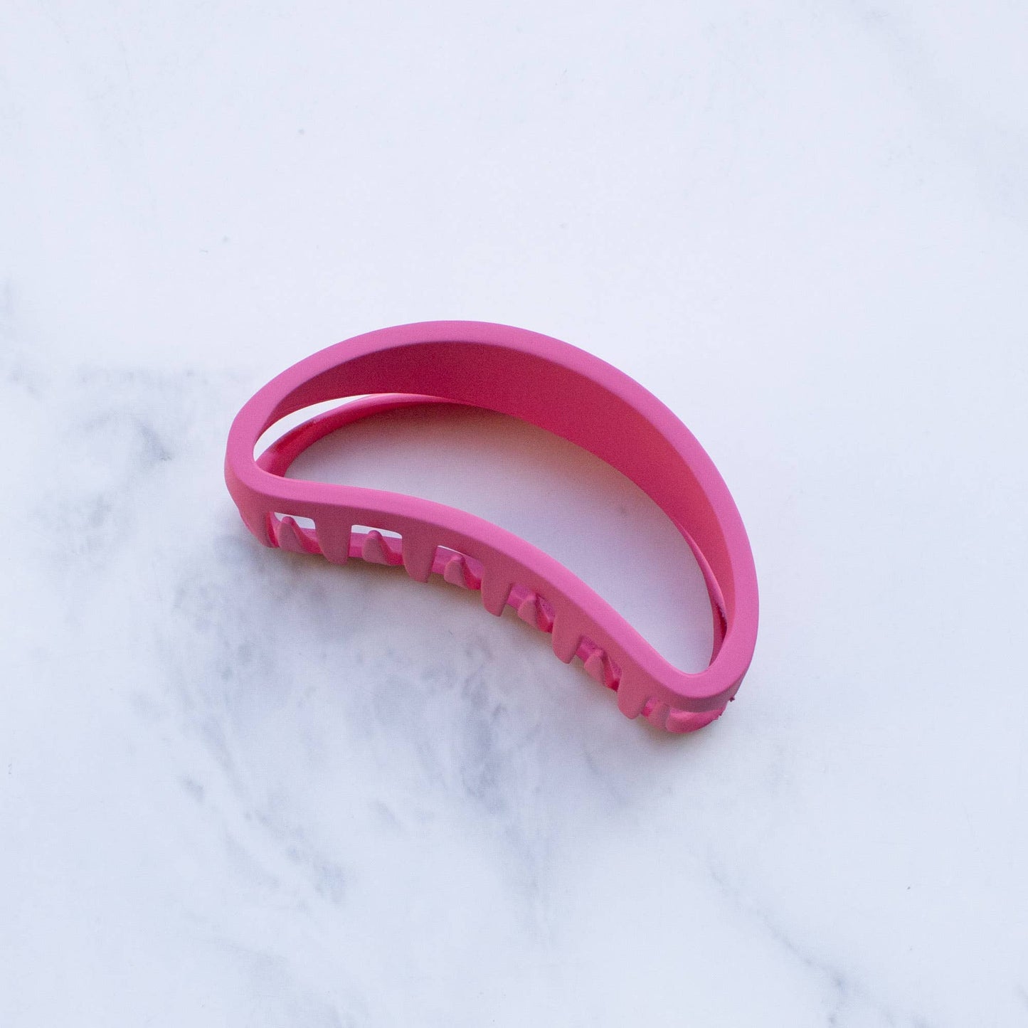 Bean shaped claw Casual design style clip