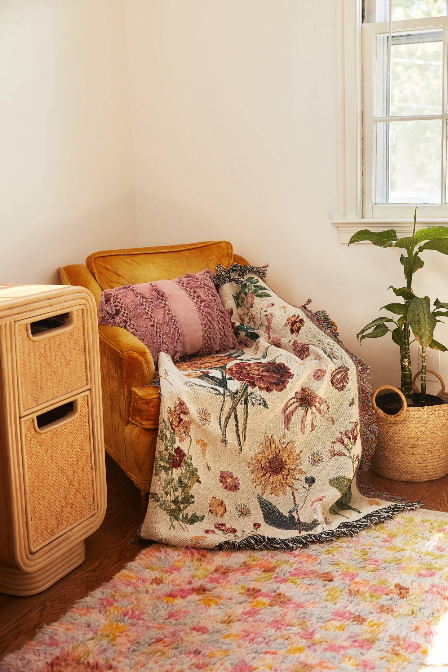 Vintage Floral Throw Blanket