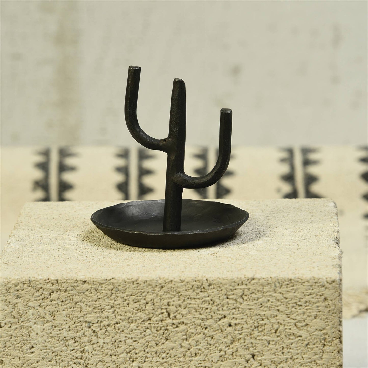 Cactus Ring Holder, Iron - Black