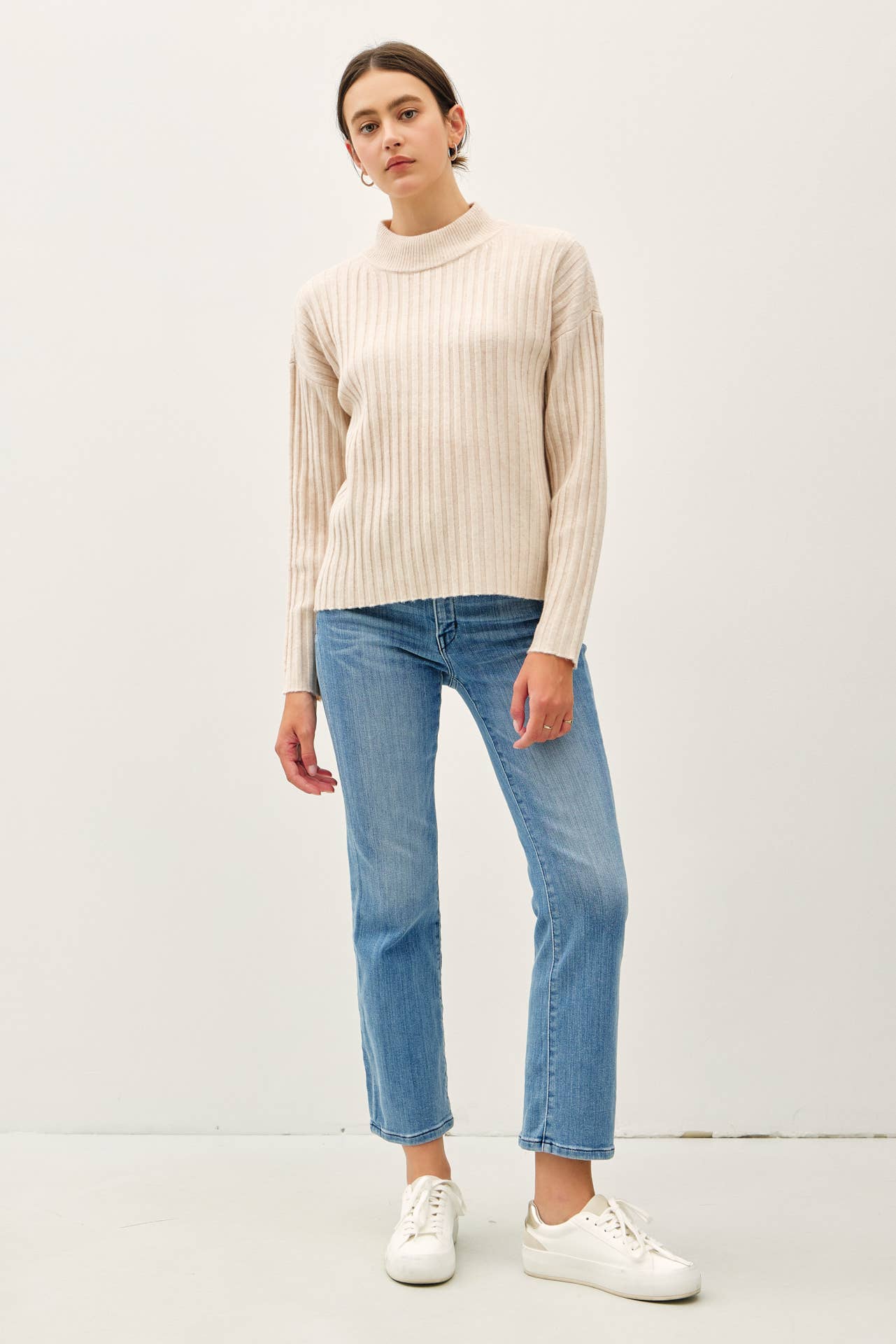 Ultra Soft Chunky Ribbed Mock Neck Sweater