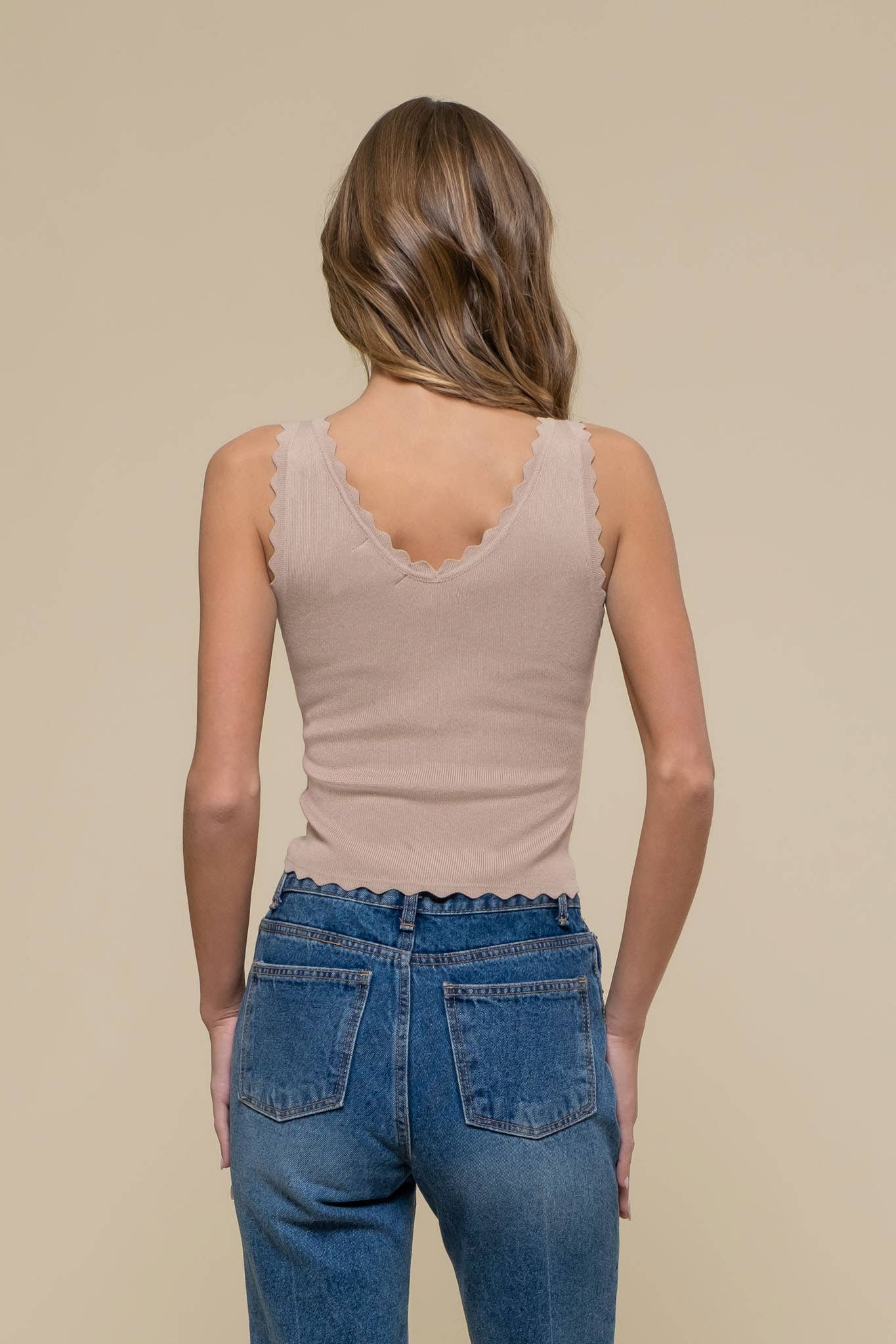 Scallop Edge Sleeveless Top Brown