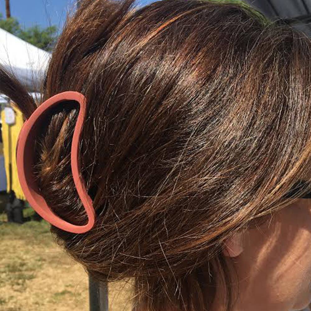 Bean shaped claw Casual design style clip