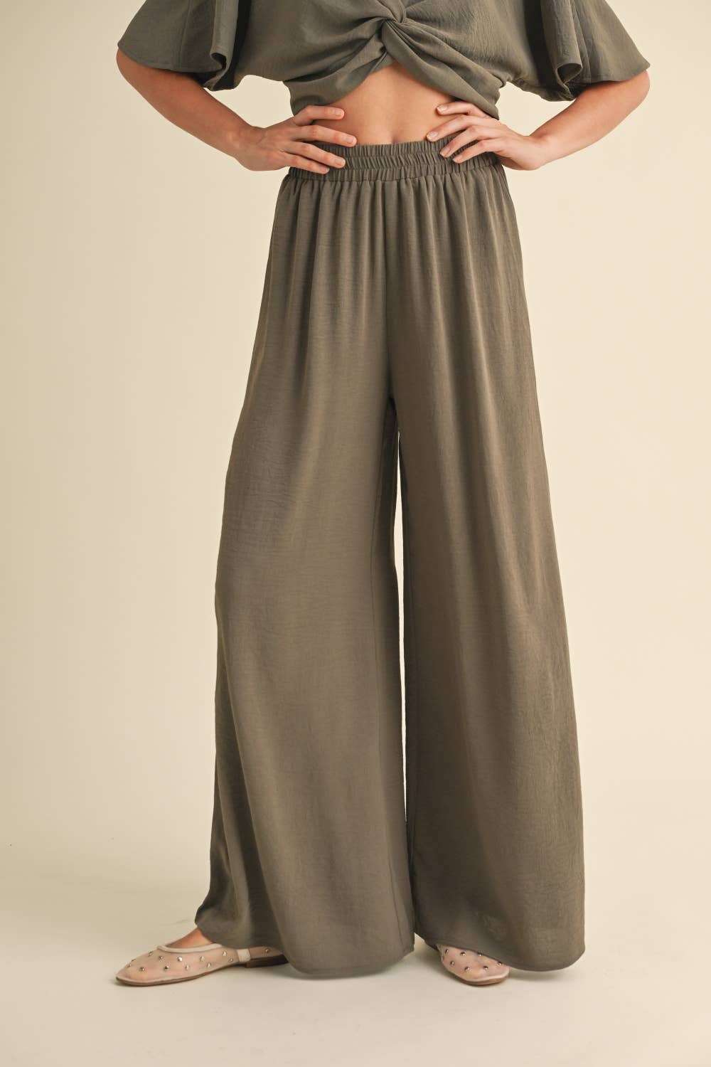 Classic Breezy Wideleg Pant