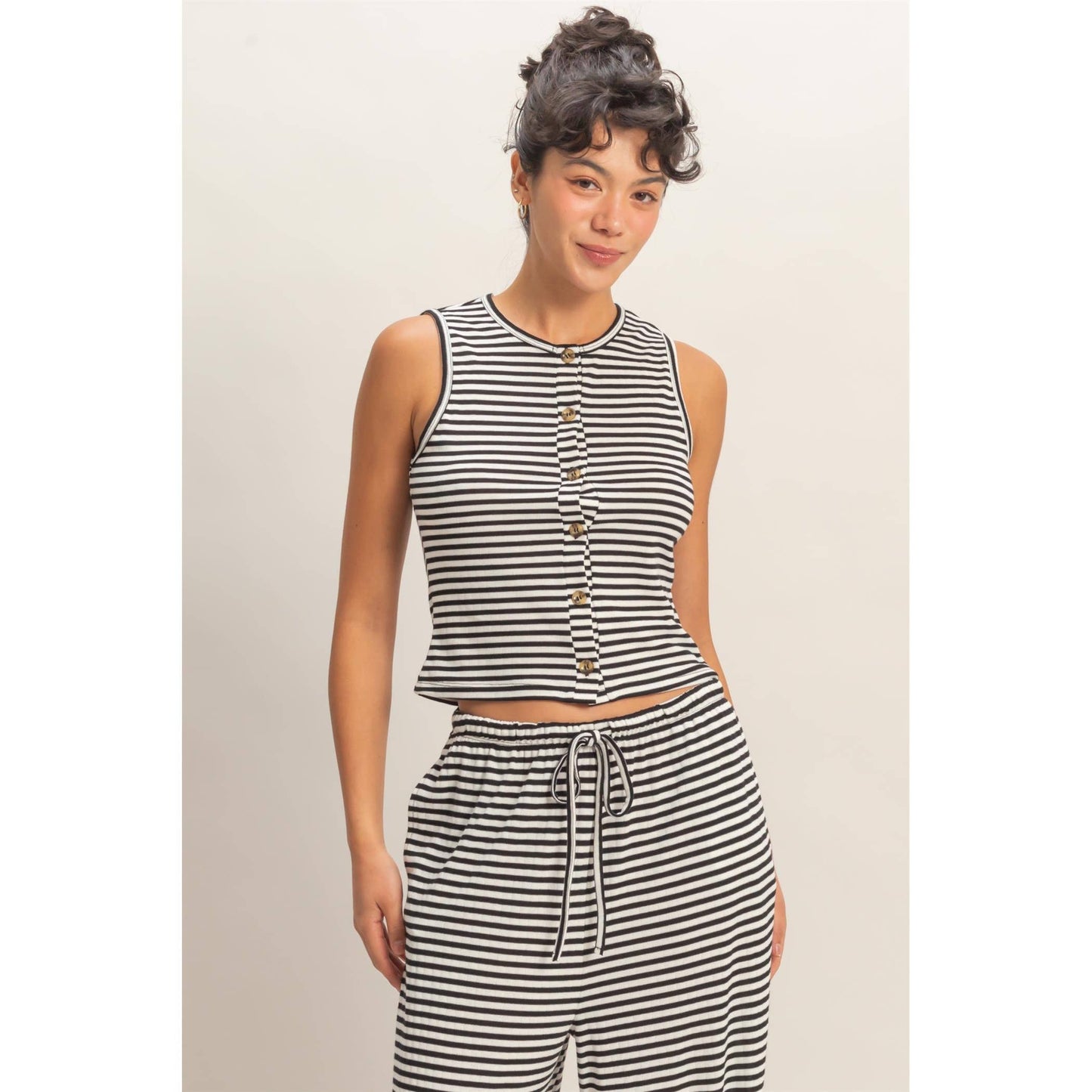 Striped Button-Front Crew Neck Sleeveless Top