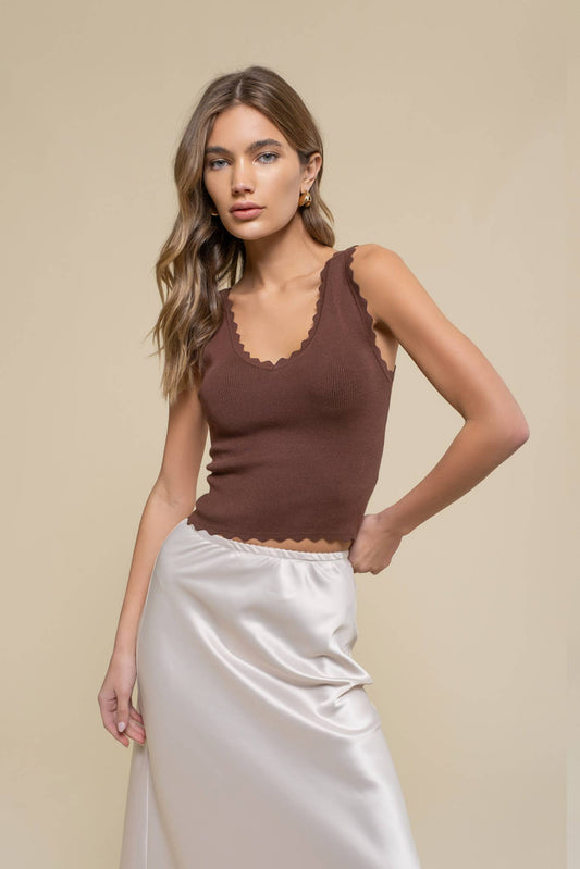 Scallop Edge Sleeveless Top Brown