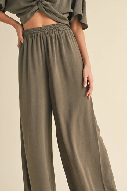 Classic Breezy Wideleg Pant