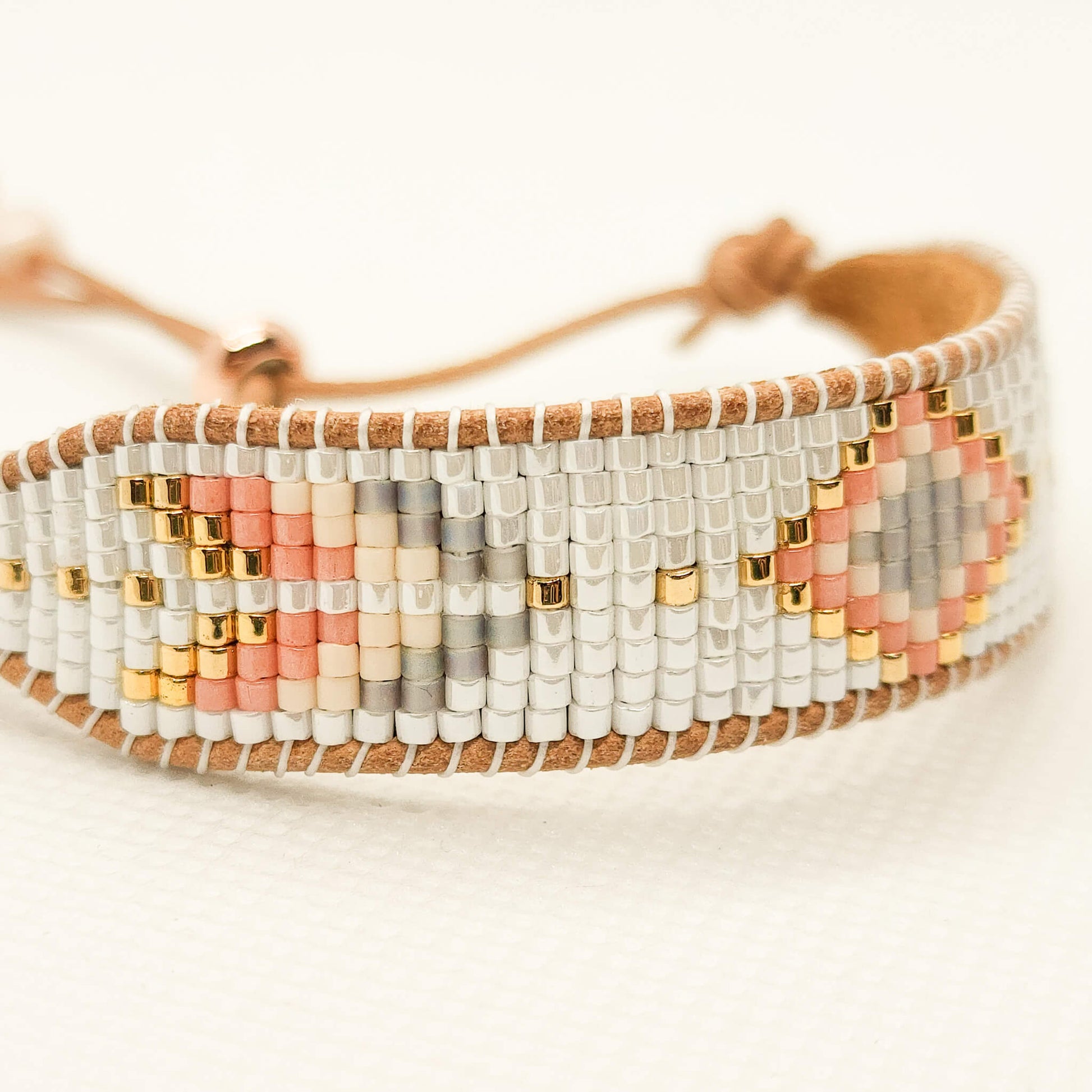 coral sands flight of courage pearl beaded bracelet side view