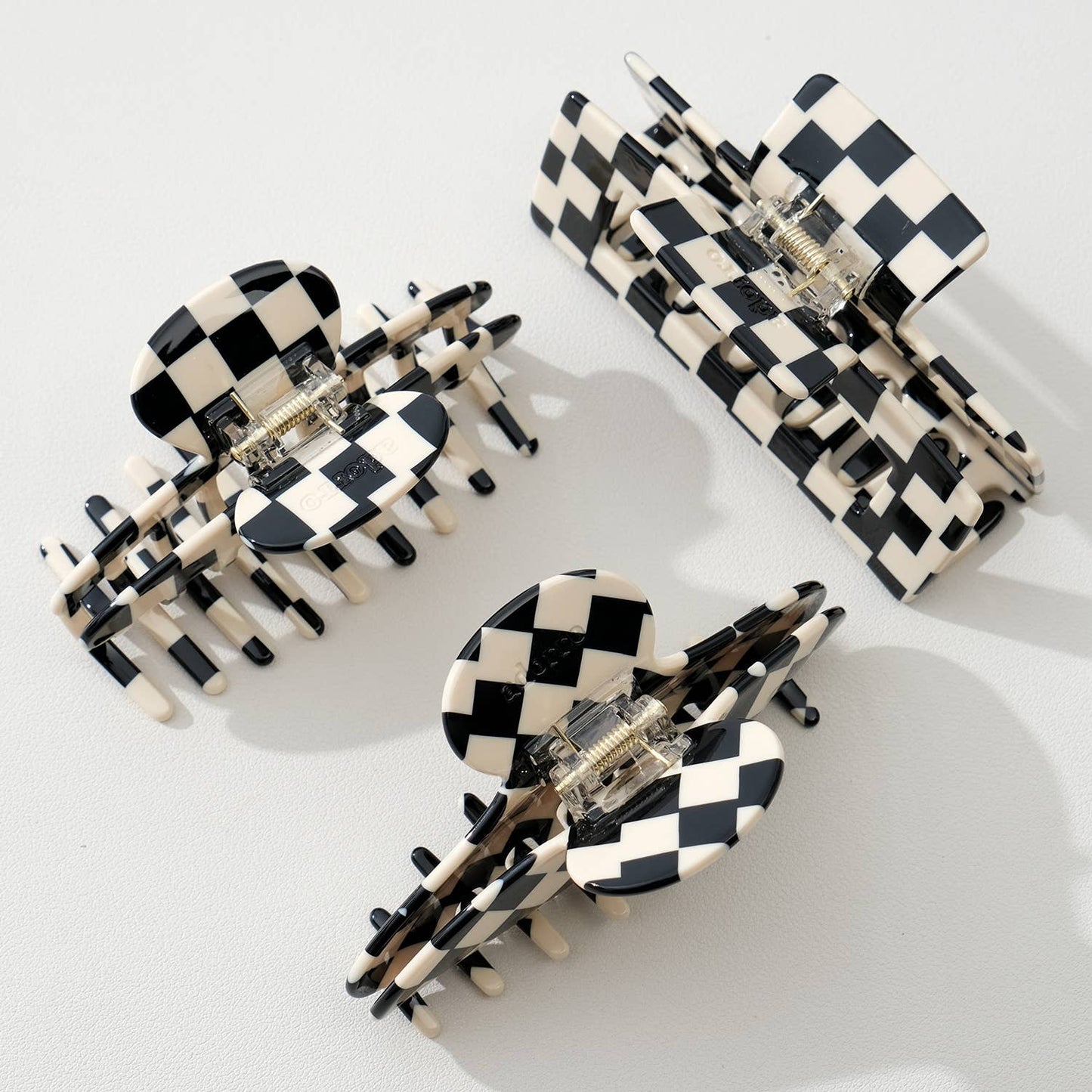 Checkmate Large - Assorted Claw Clips