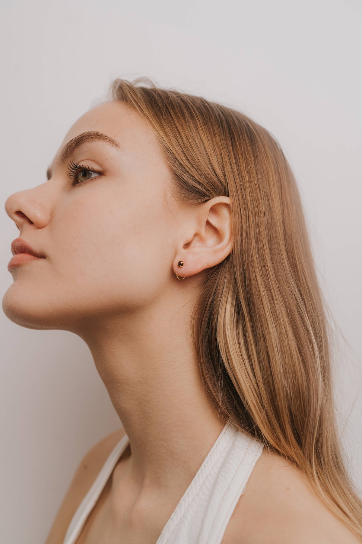 Huggies - Obsidian - Gold Earrings