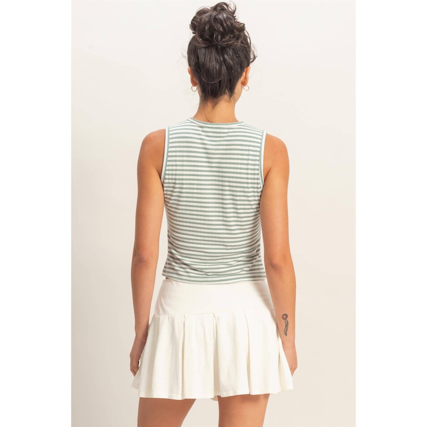 Striped Button-Front Crew Neck Sleeveless Top