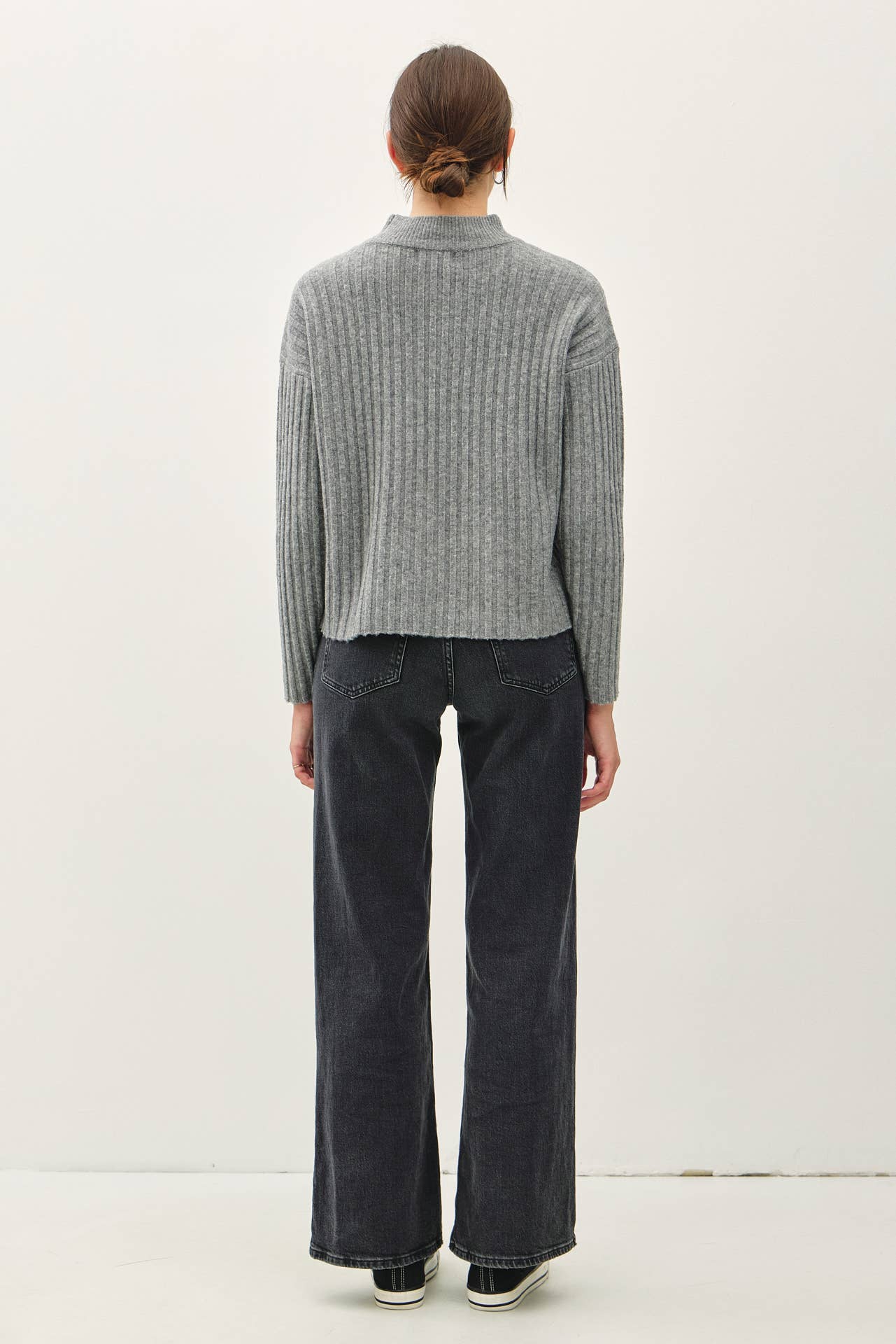 Ultra Soft Chunky Ribbed Mock Neck Sweater