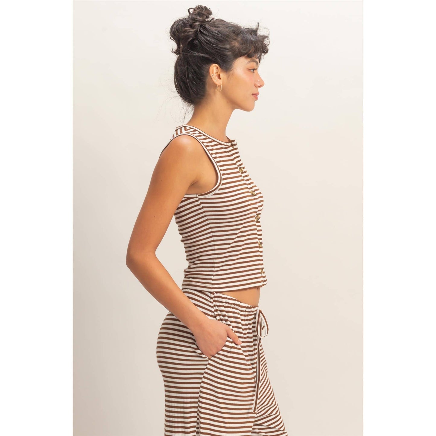 Striped Button-Front Crew Neck Sleeveless Top