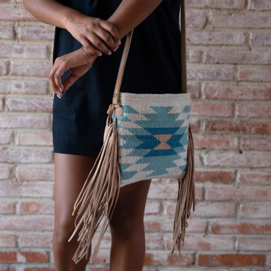 Viento Dulce Wool Fringe Crossbody–Handwoven Oaxaca