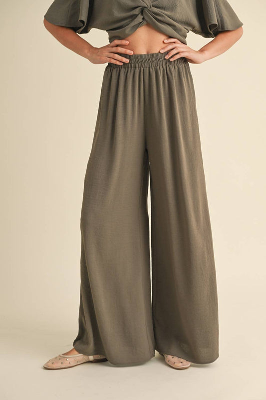 Classic Breezy Wideleg Pant
