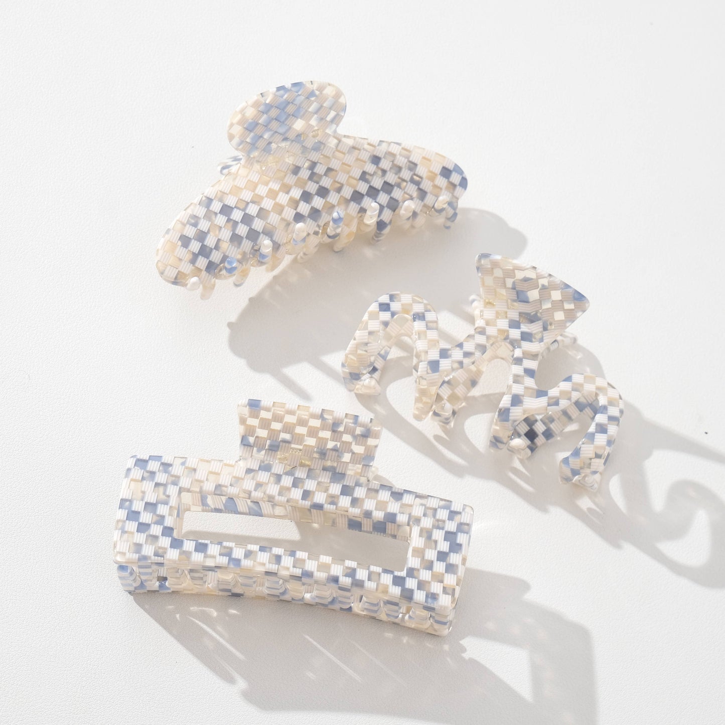 Blue Sand Checkerboard Large - Assorted Claw Clips