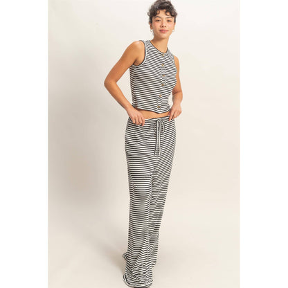 Striped Button-Front Crew Neck Sleeveless Top