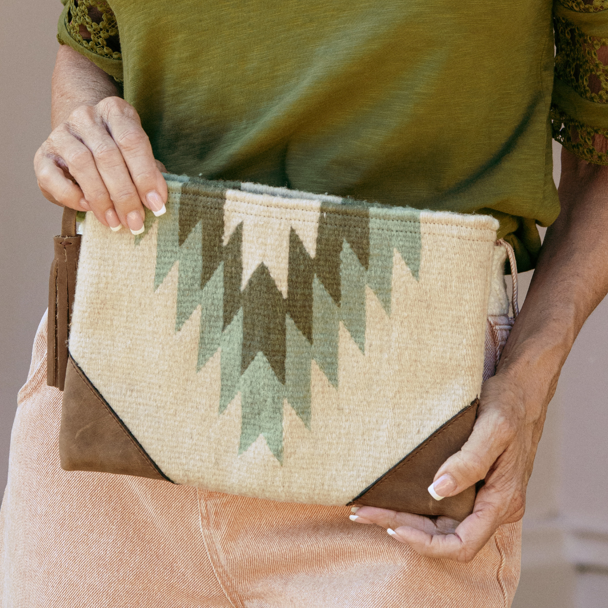 Hoja Nueva Zapotec Wool–Leather Clutch Bag