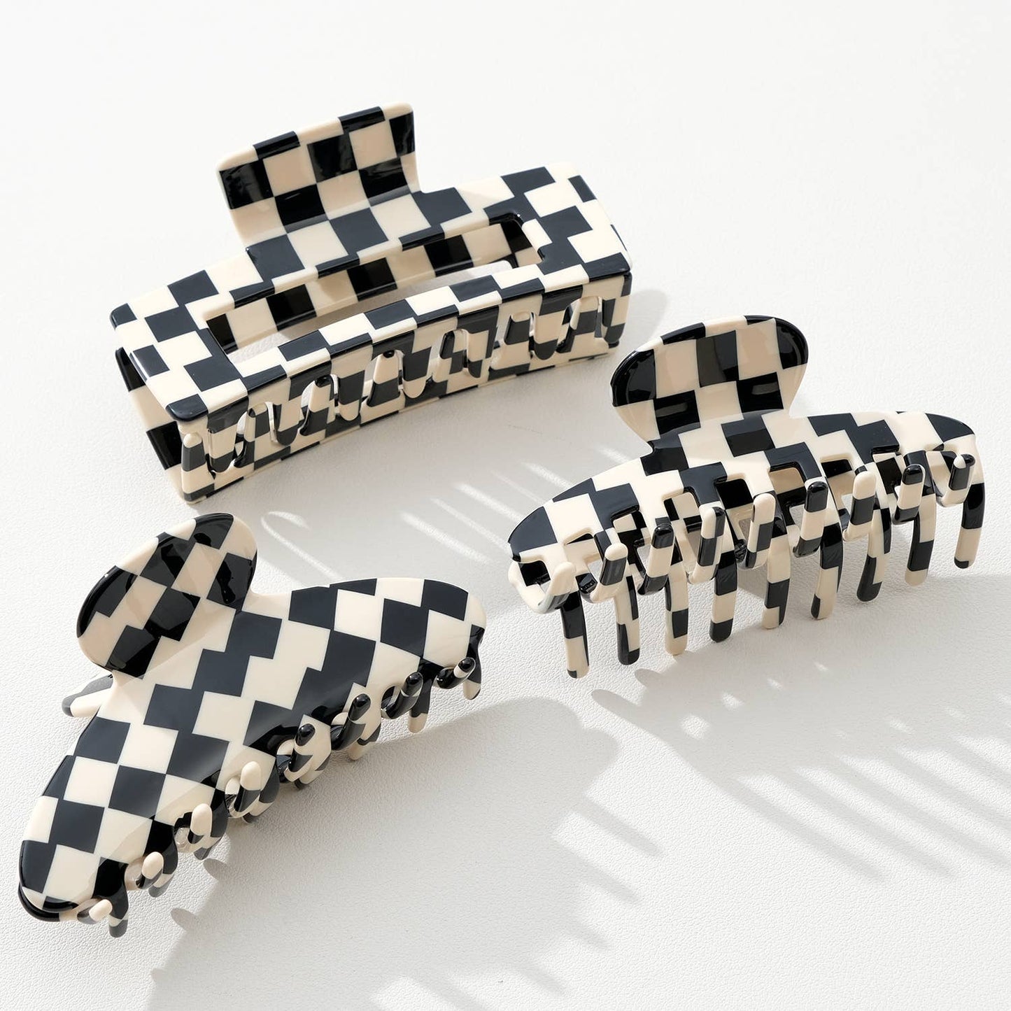 Checkmate Large - Assorted Claw Clips